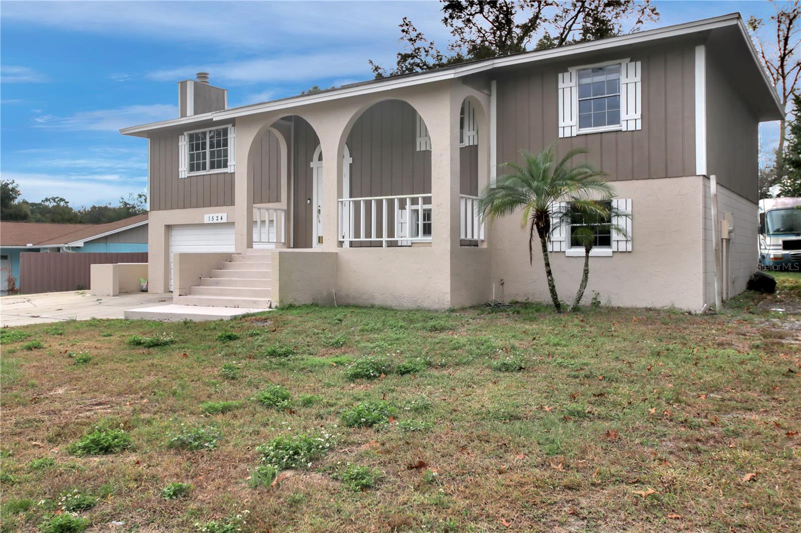 Image 2 of 28 For 1524 Yvonne Street