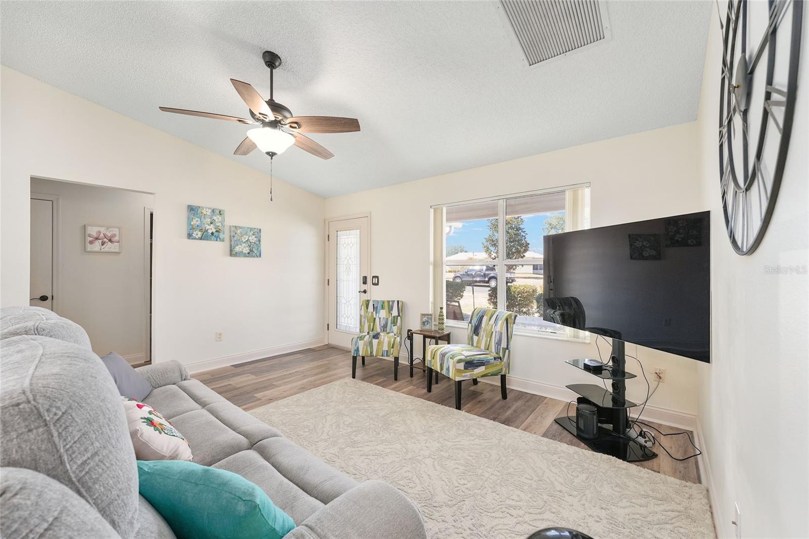 Image 12 of 44 For 2670 Privada Drive