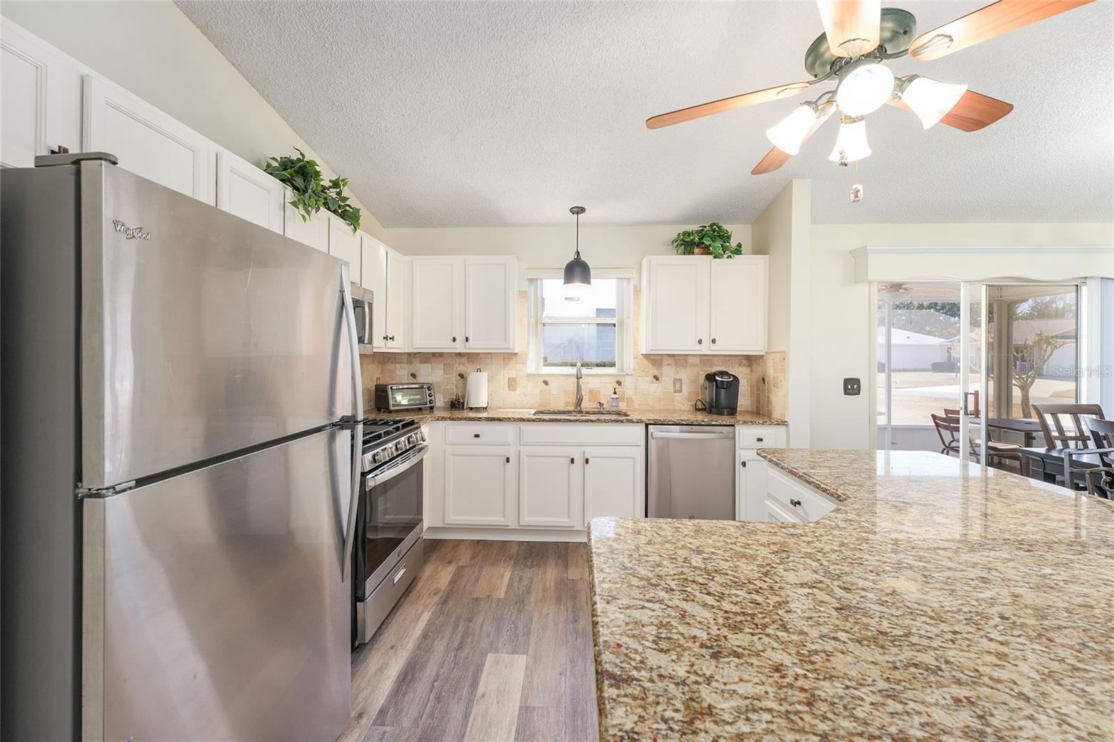 Image 20 of 44 For 2670 Privada Drive