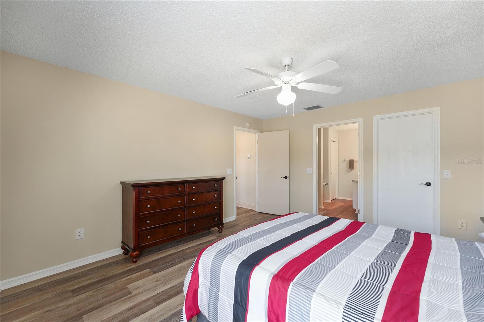 Image 24 of 44 For 2670 Privada Drive