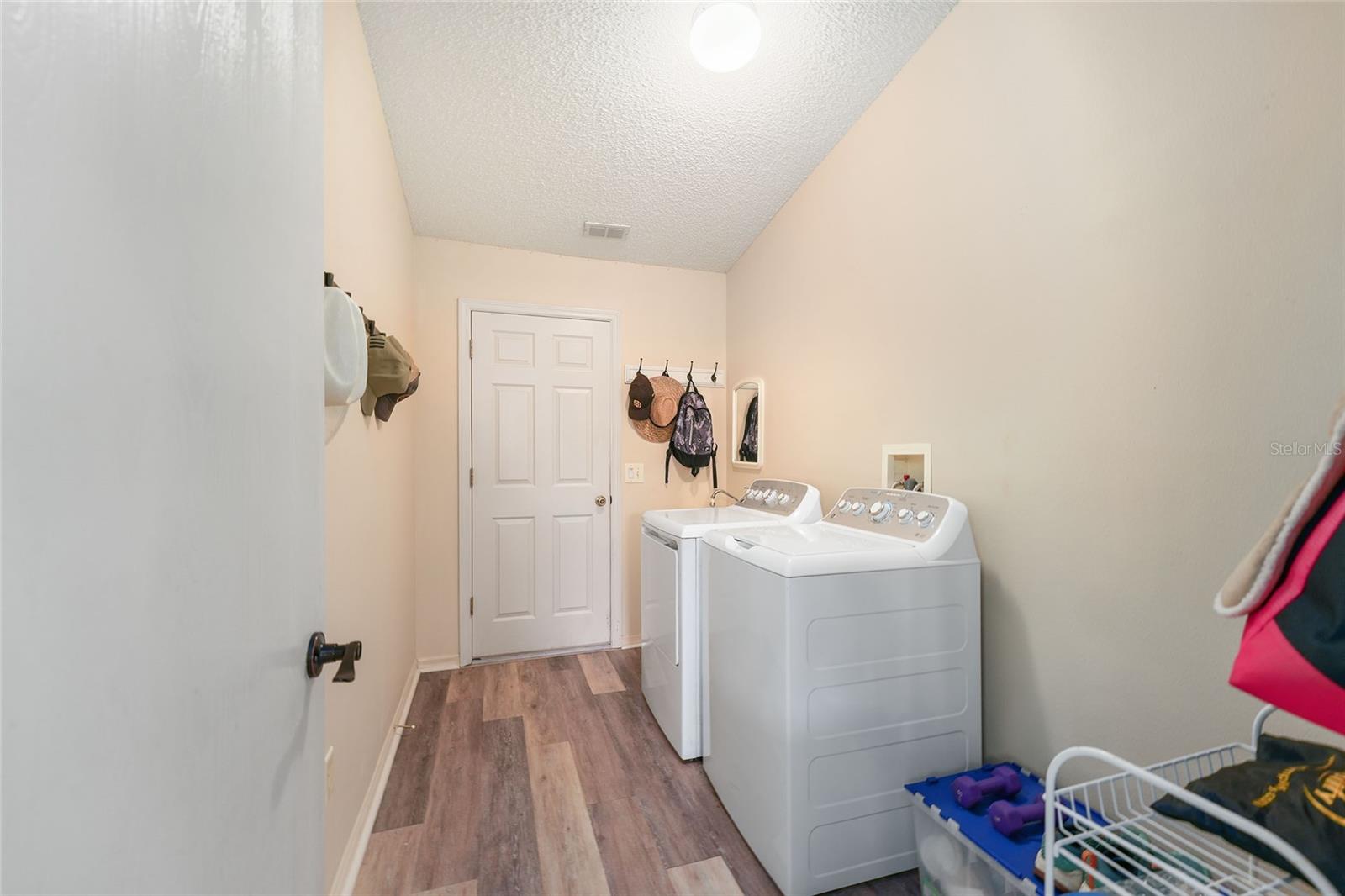 Image 35 of 44 For 2670 Privada Drive