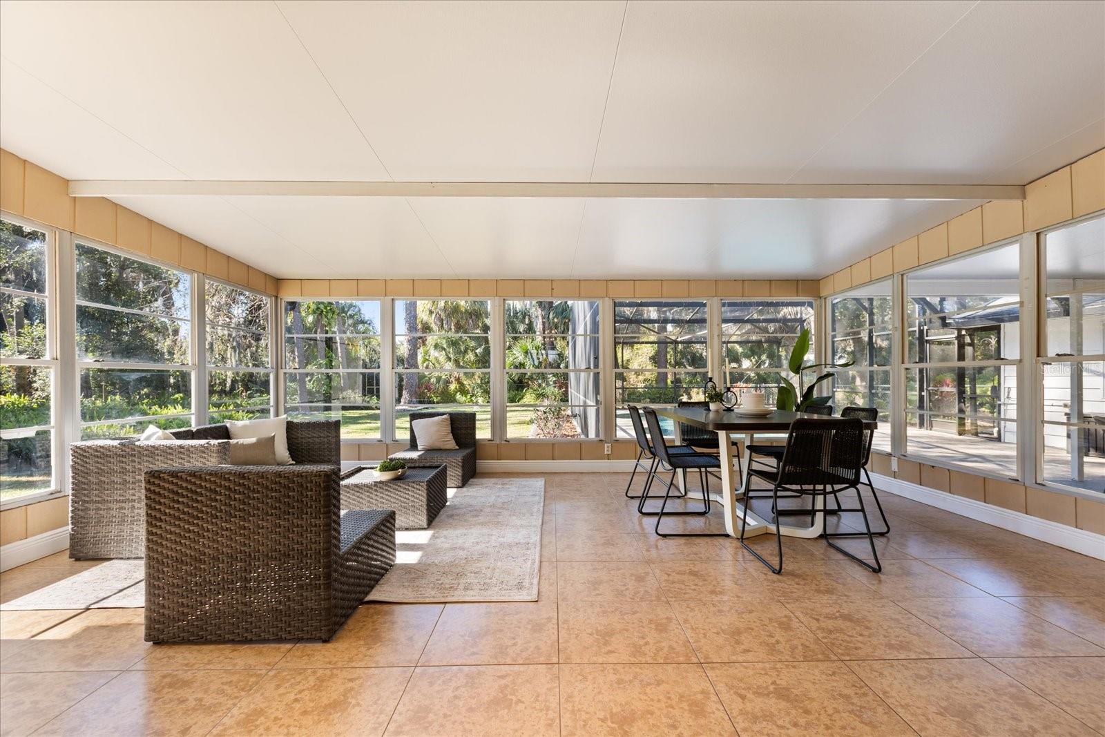 Image 22 of 84 For 3001 Lakeshore Drive