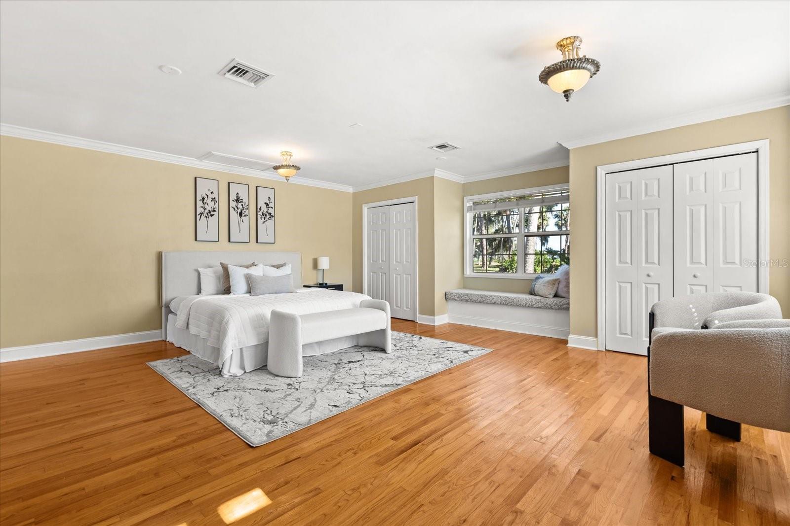 Image 31 of 84 For 3001 Lakeshore Drive