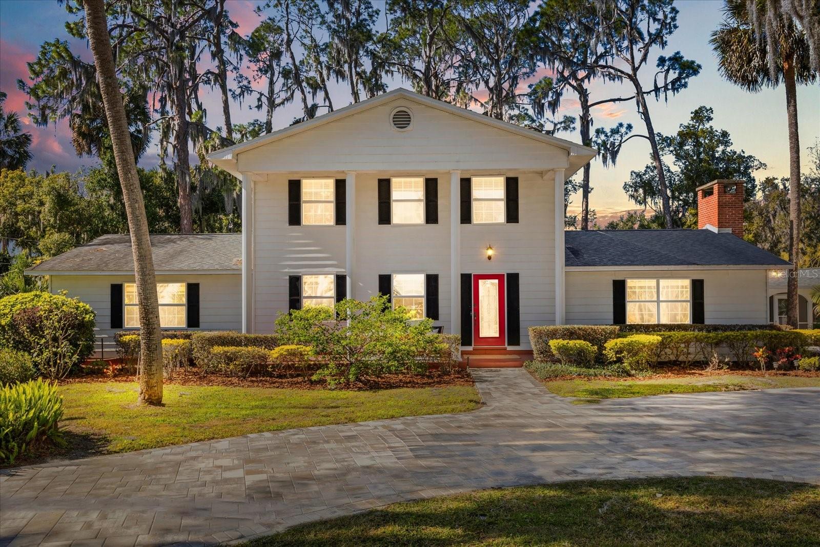 Image 5 of 84 For 3001 Lakeshore Drive