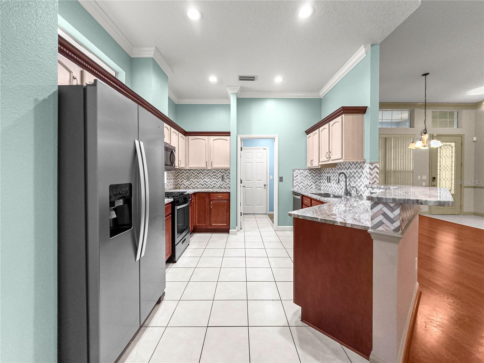 Image 8 of 56 For 8045 Waterbury Way