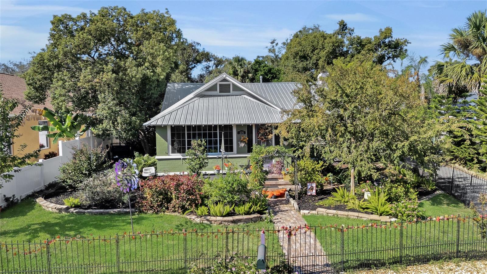 Details for 335 Simpson  , MOUNT DORA, FL 32757