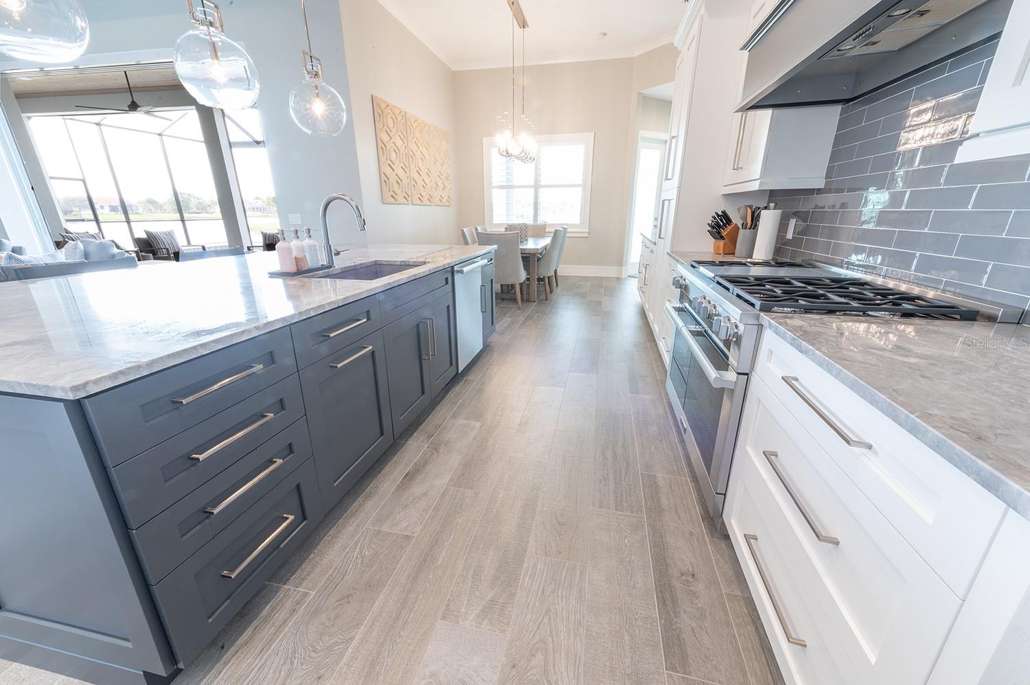 Image 13 of 39 For 3880 Bordeaux Drive