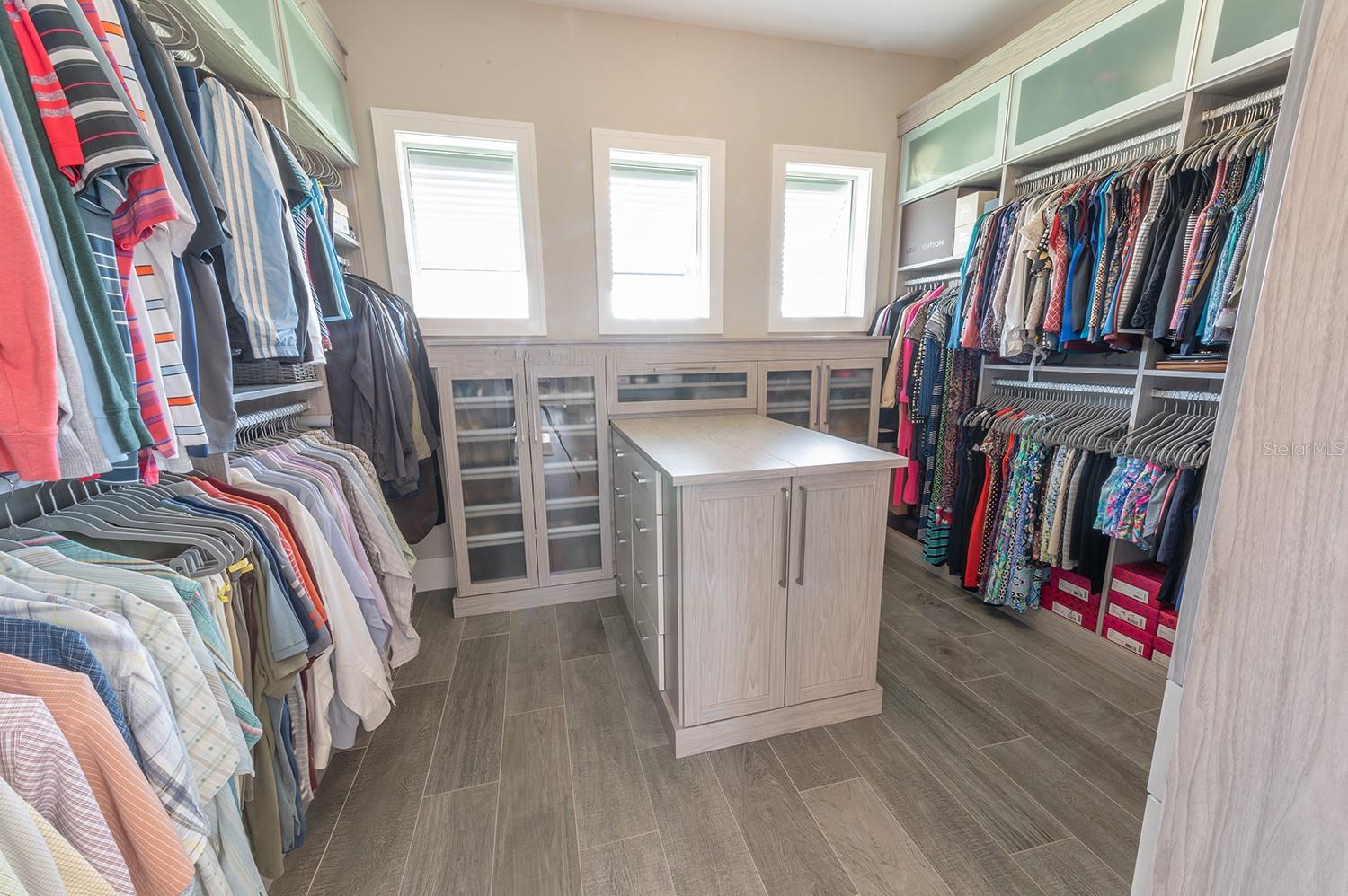 Image 18 of 39 For 3880 Bordeaux Drive