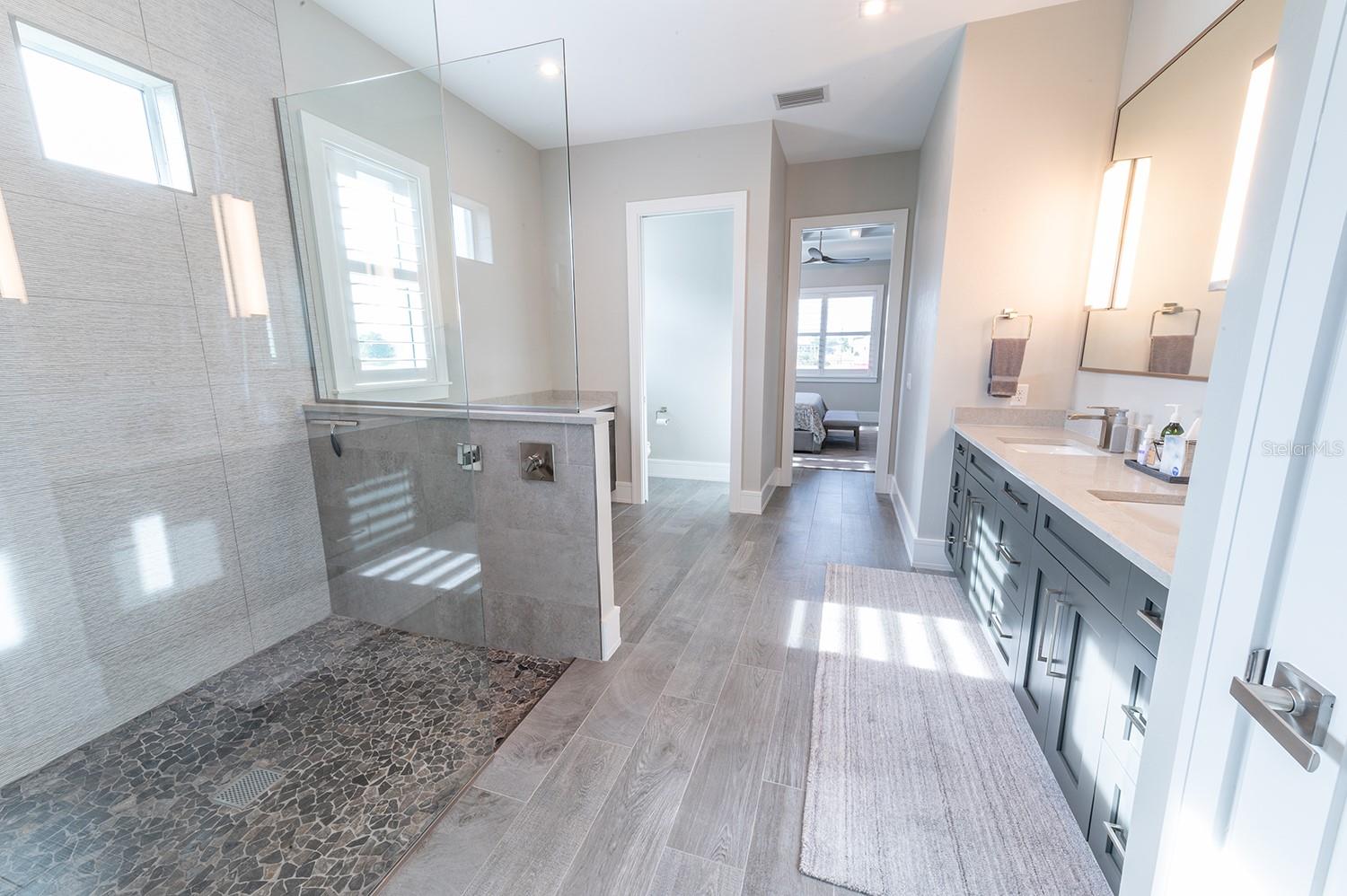 Image 19 of 39 For 3880 Bordeaux Drive