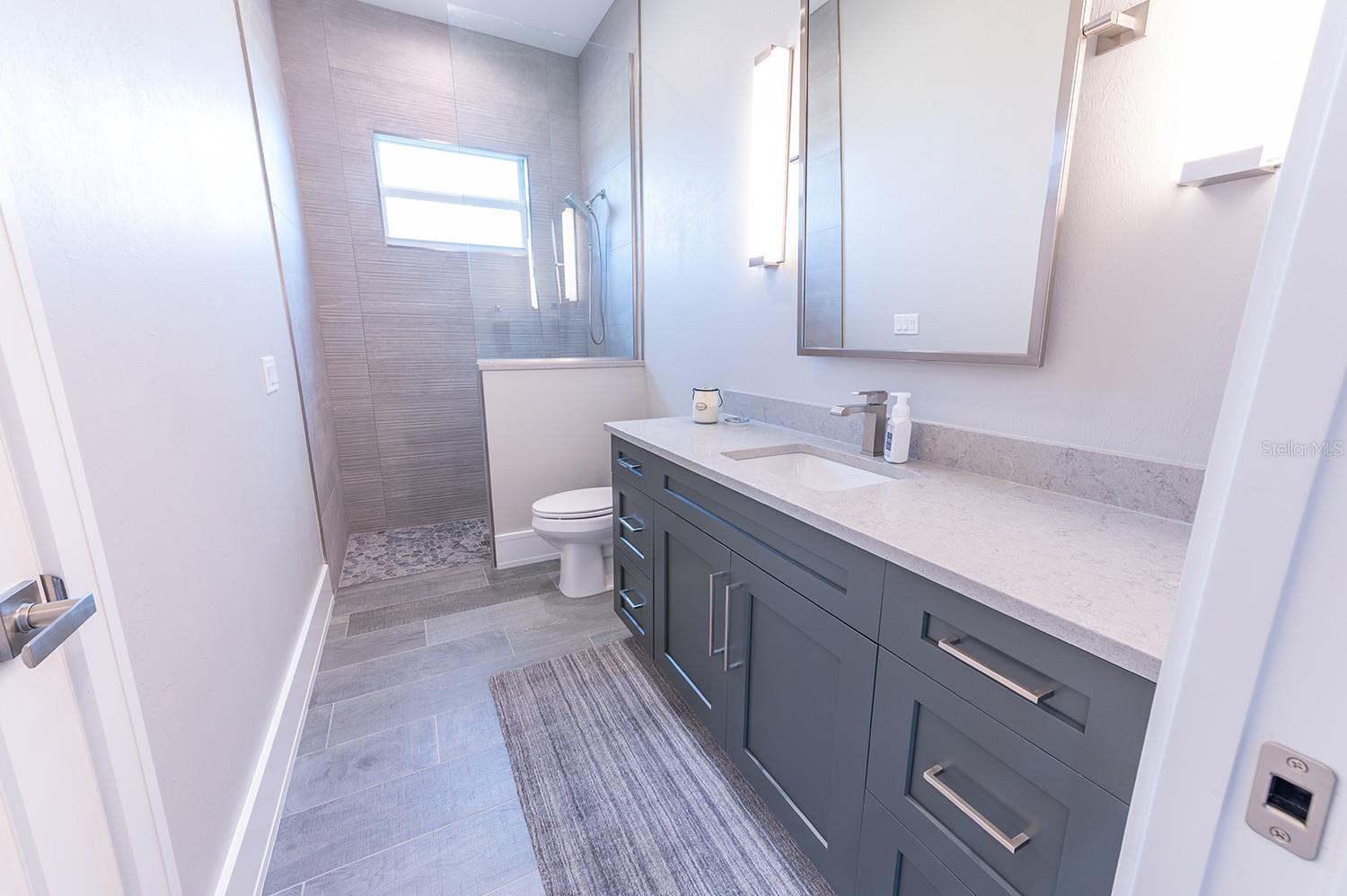 Image 25 of 39 For 3880 Bordeaux Drive