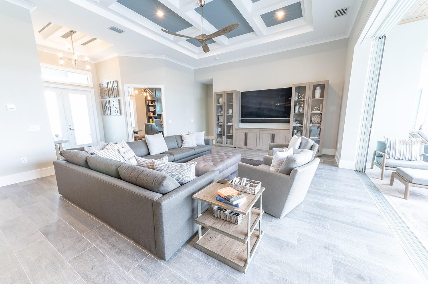 Image 8 of 39 For 3880 Bordeaux Drive