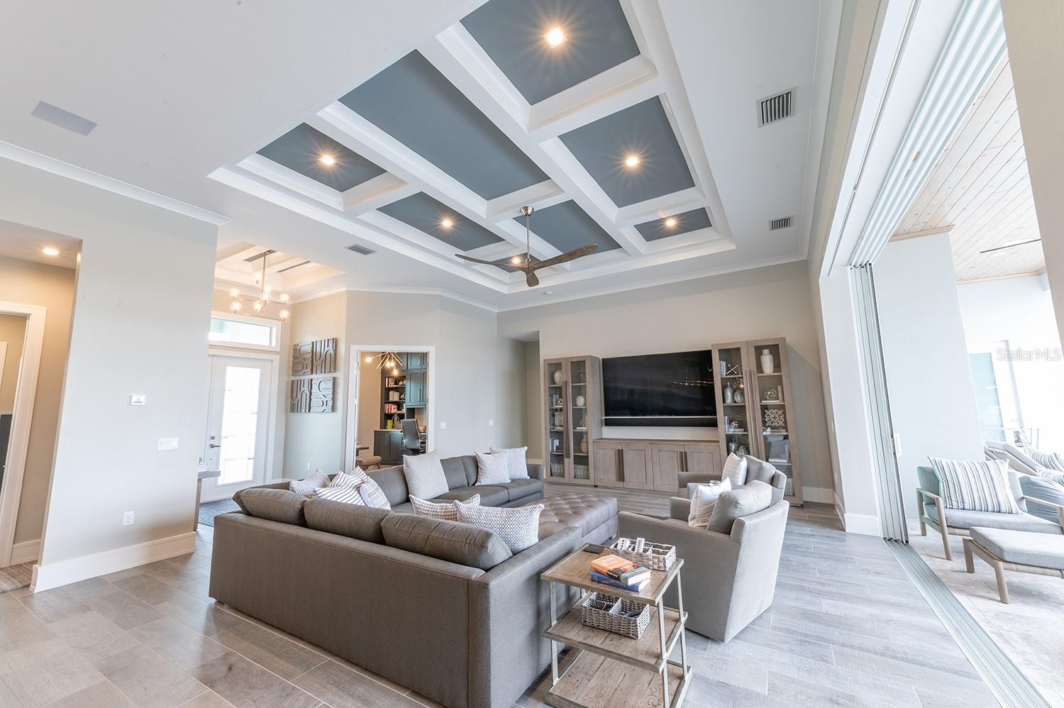 Image 9 of 39 For 3880 Bordeaux Drive