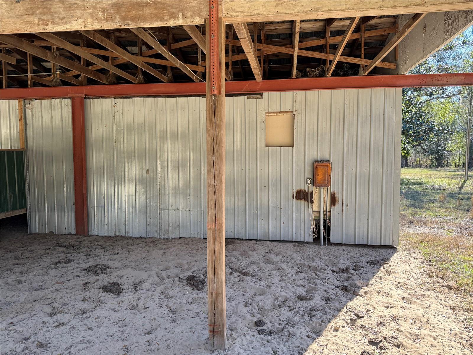 Image 9 of 45 For 18630 Bradshaw Road