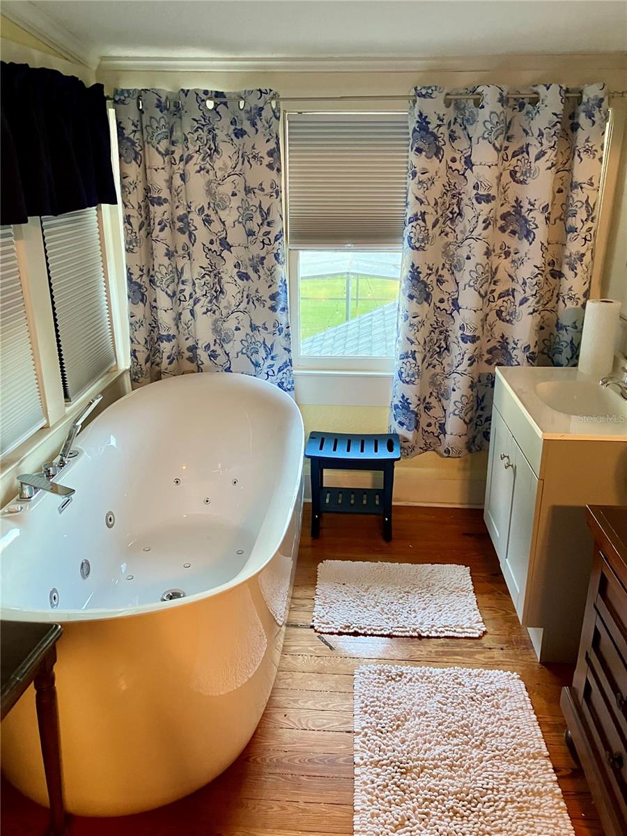 Image 24 of 46 For 243 Central Avenue