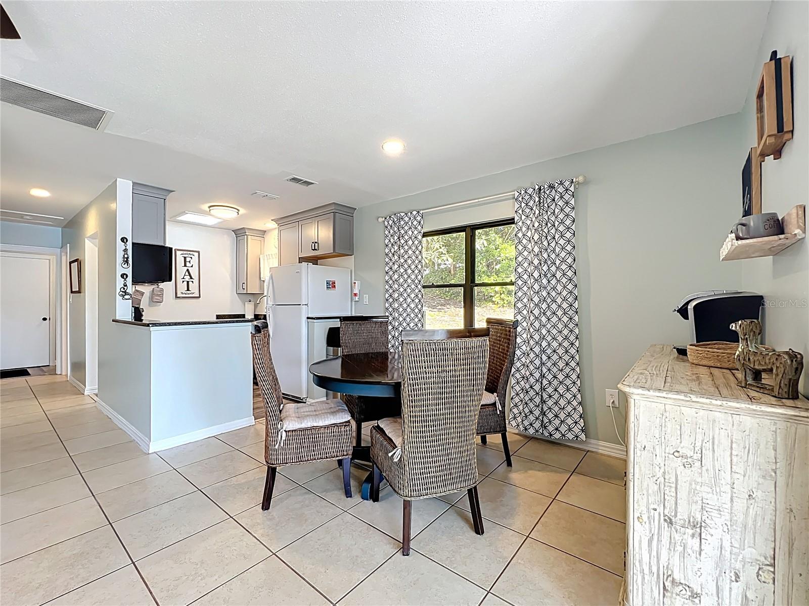 Image 13 of 66 For 1617 Lake Nettie Court