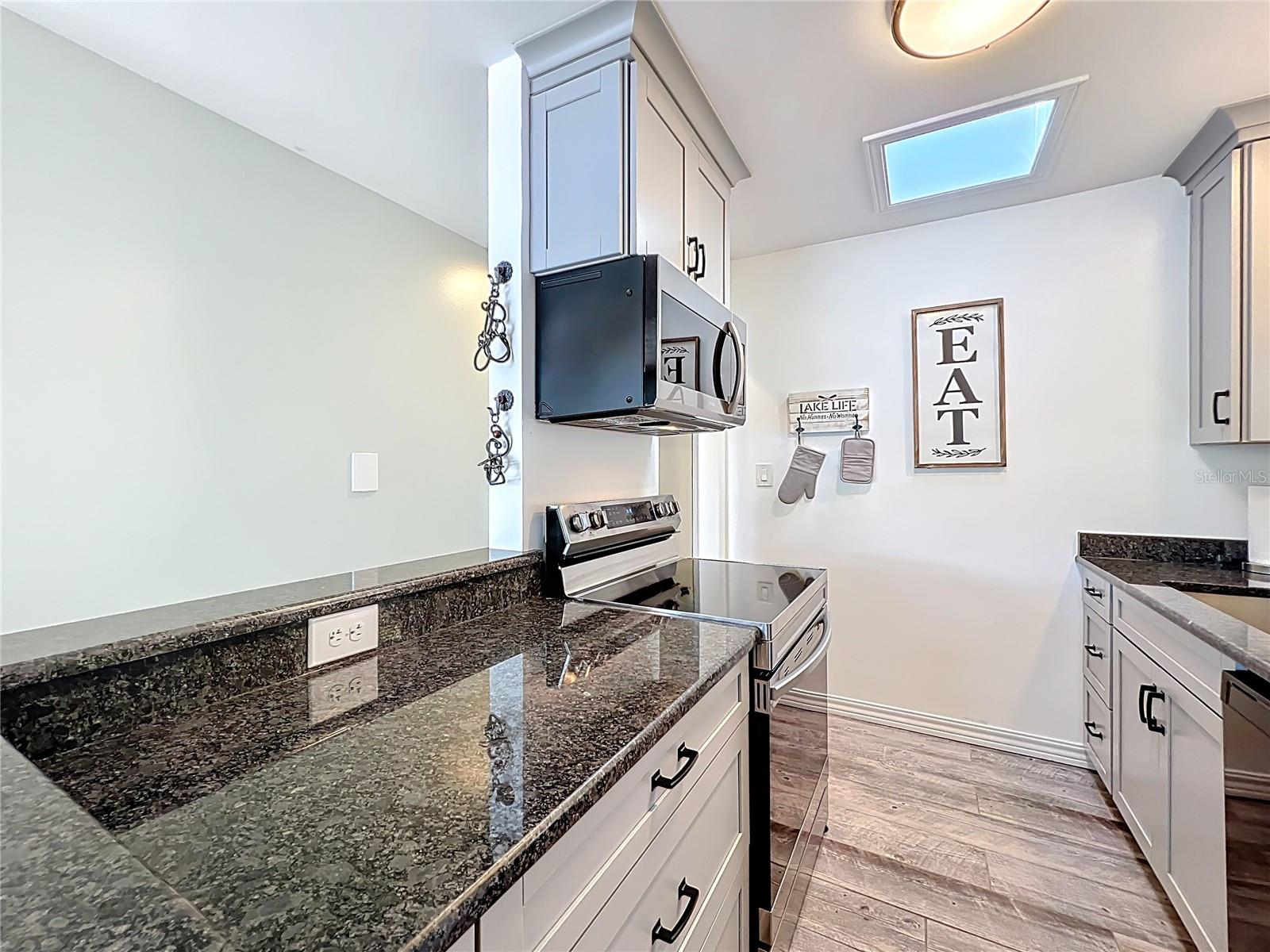 Image 19 of 66 For 1617 Lake Nettie Court