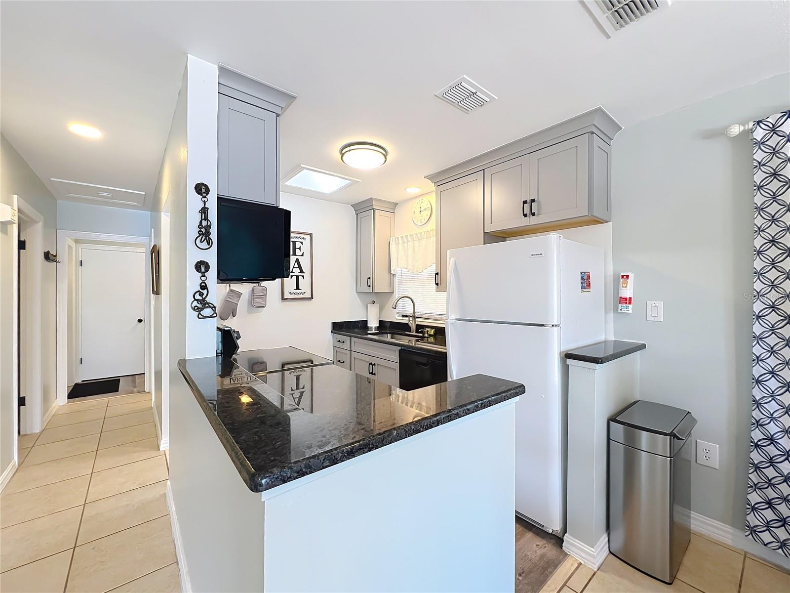 Image 20 of 66 For 1617 Lake Nettie Court