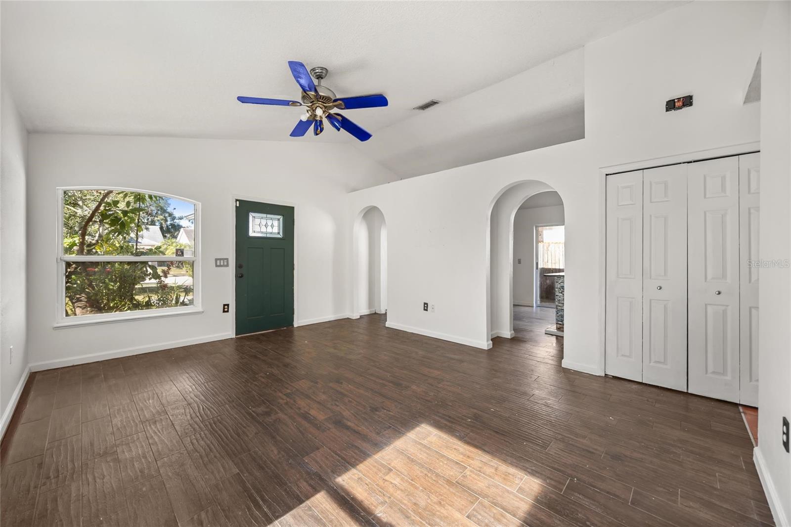 Image 3 of 24 For 459 Delicata Drive