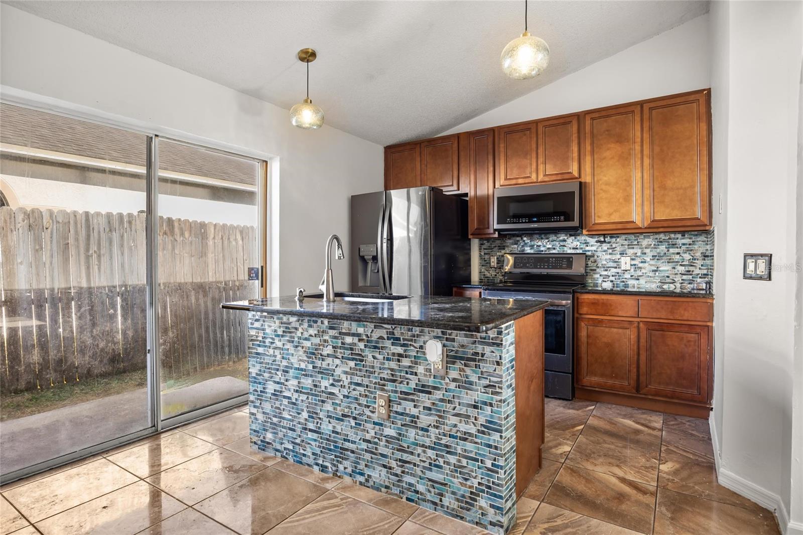 Image 5 of 24 For 459 Delicata Drive