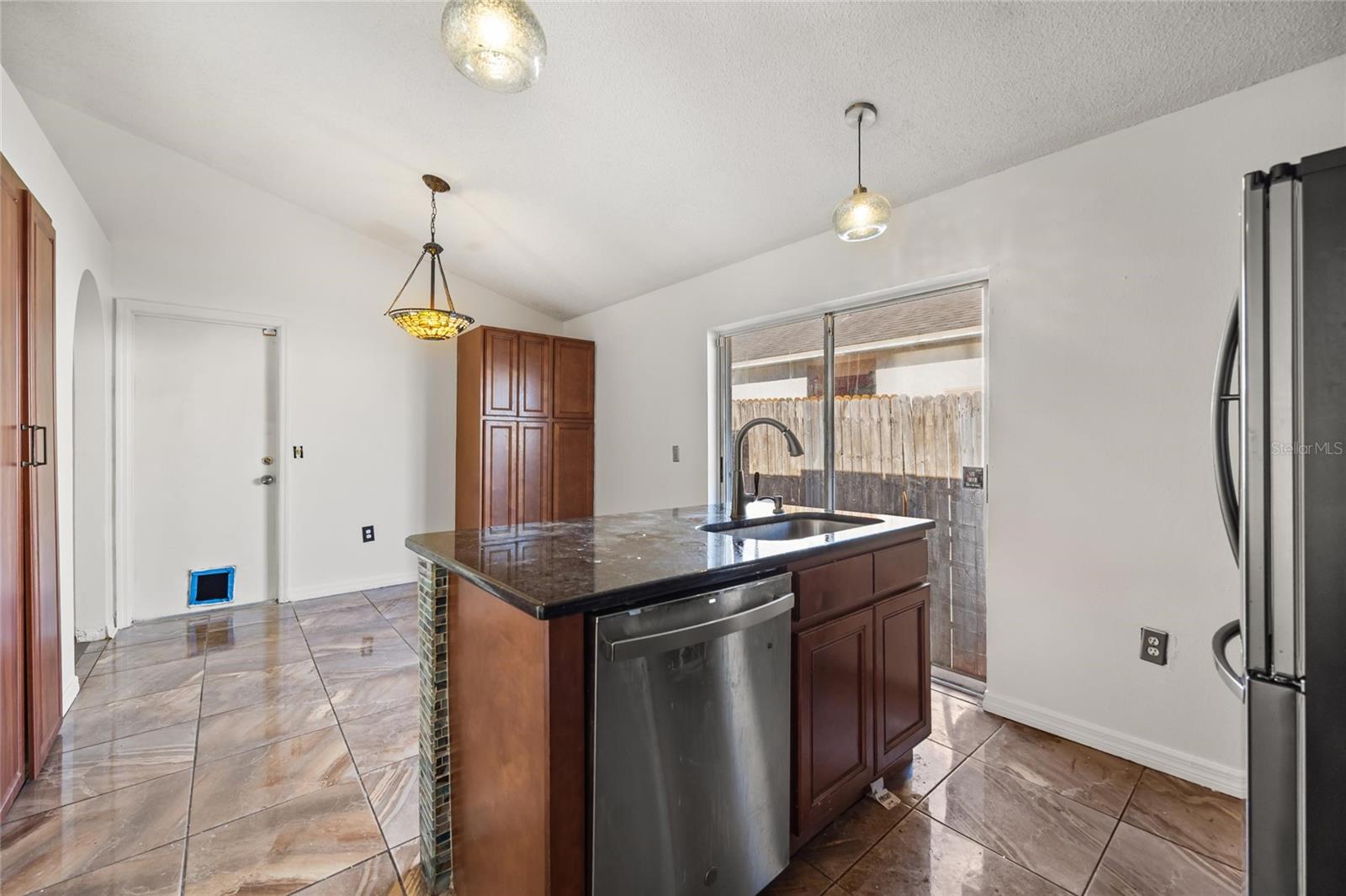 Image 7 of 24 For 459 Delicata Drive