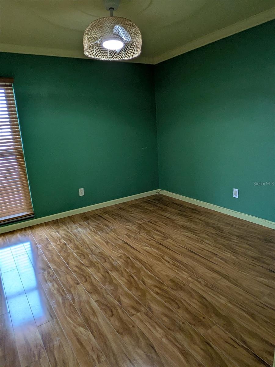 Image 13 of 30 For 5330 Kings Court