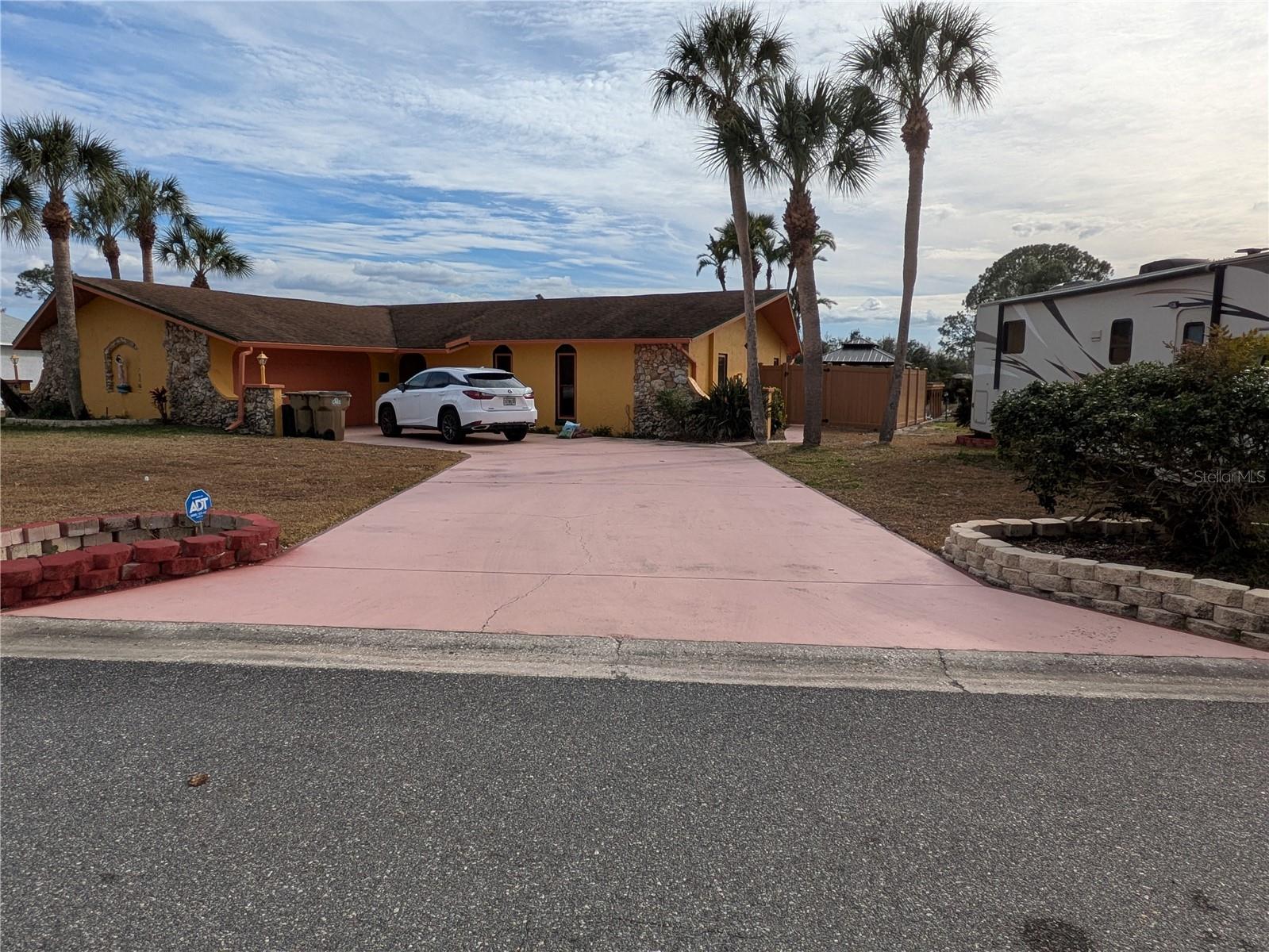 Image 2 of 30 For 5330 Kings Court