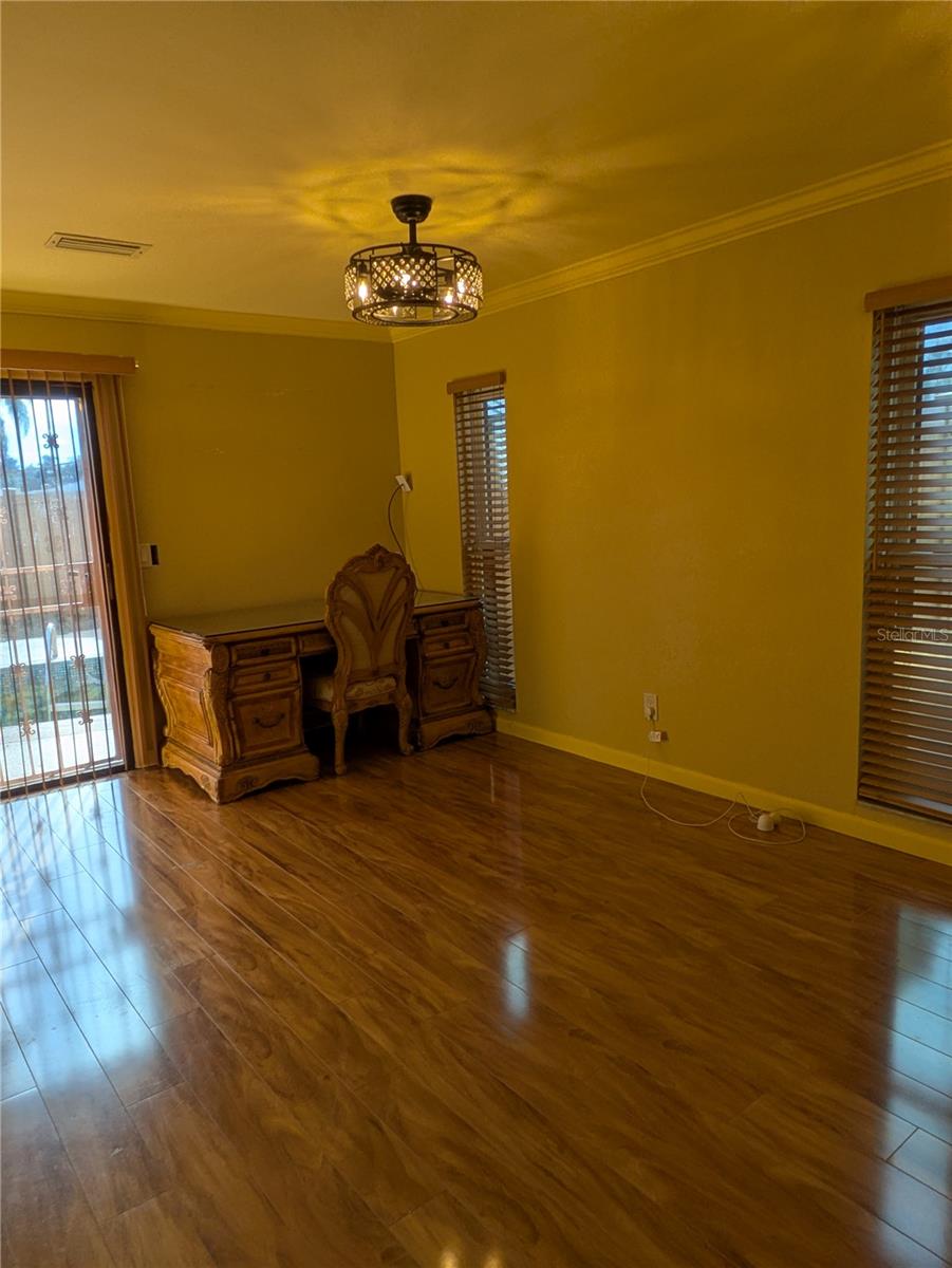 Image 22 of 30 For 5330 Kings Court