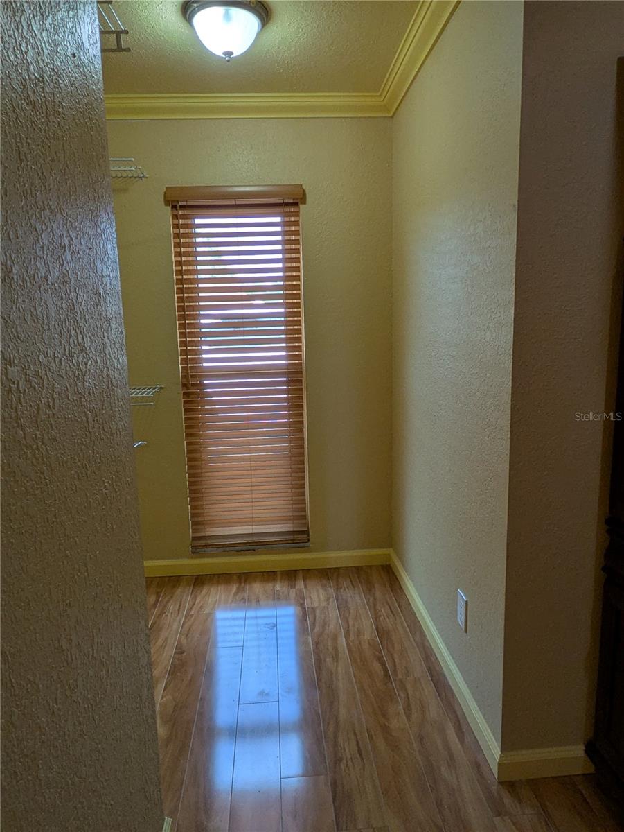 Image 23 of 30 For 5330 Kings Court