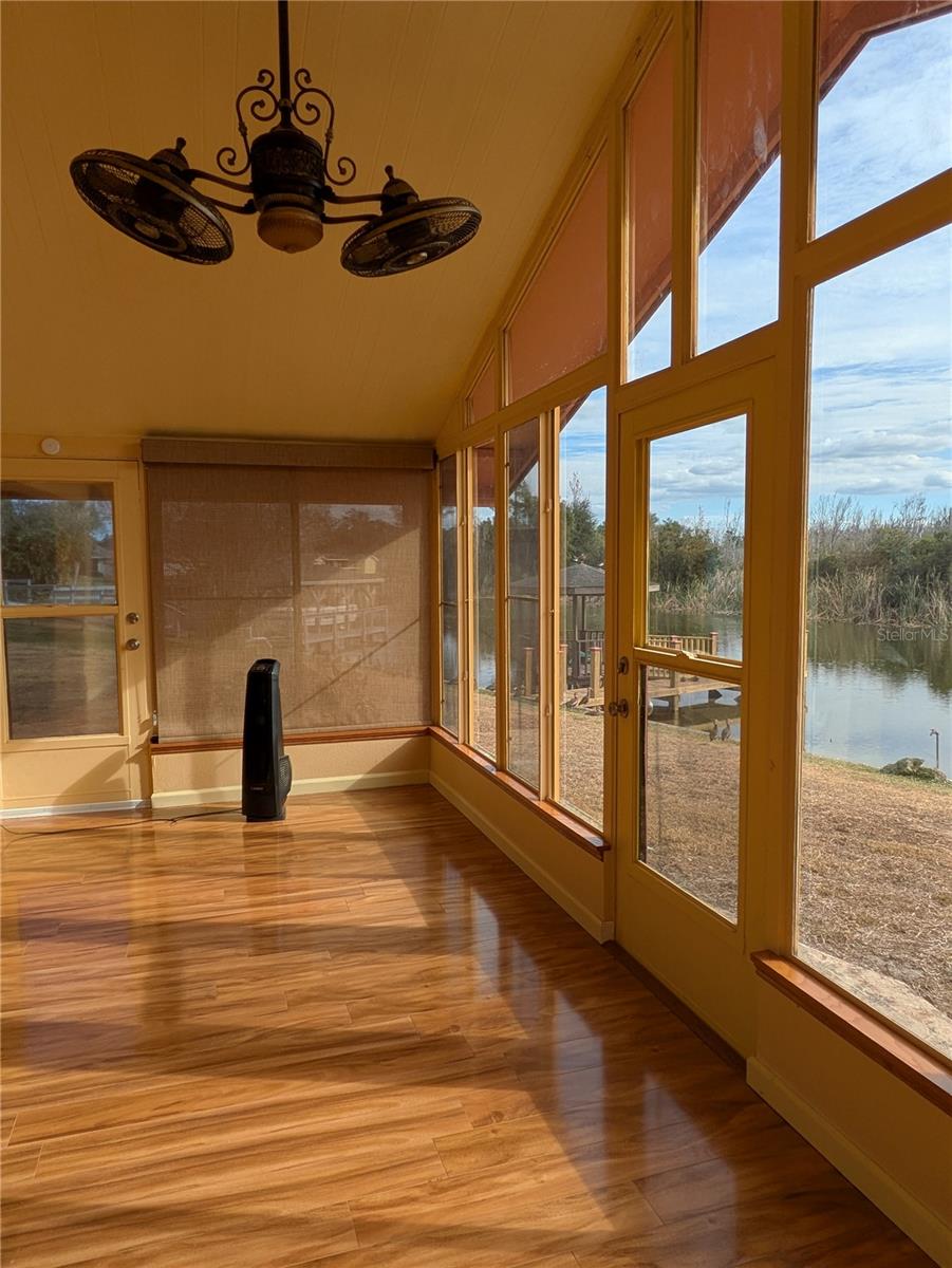 Image 9 of 30 For 5330 Kings Court