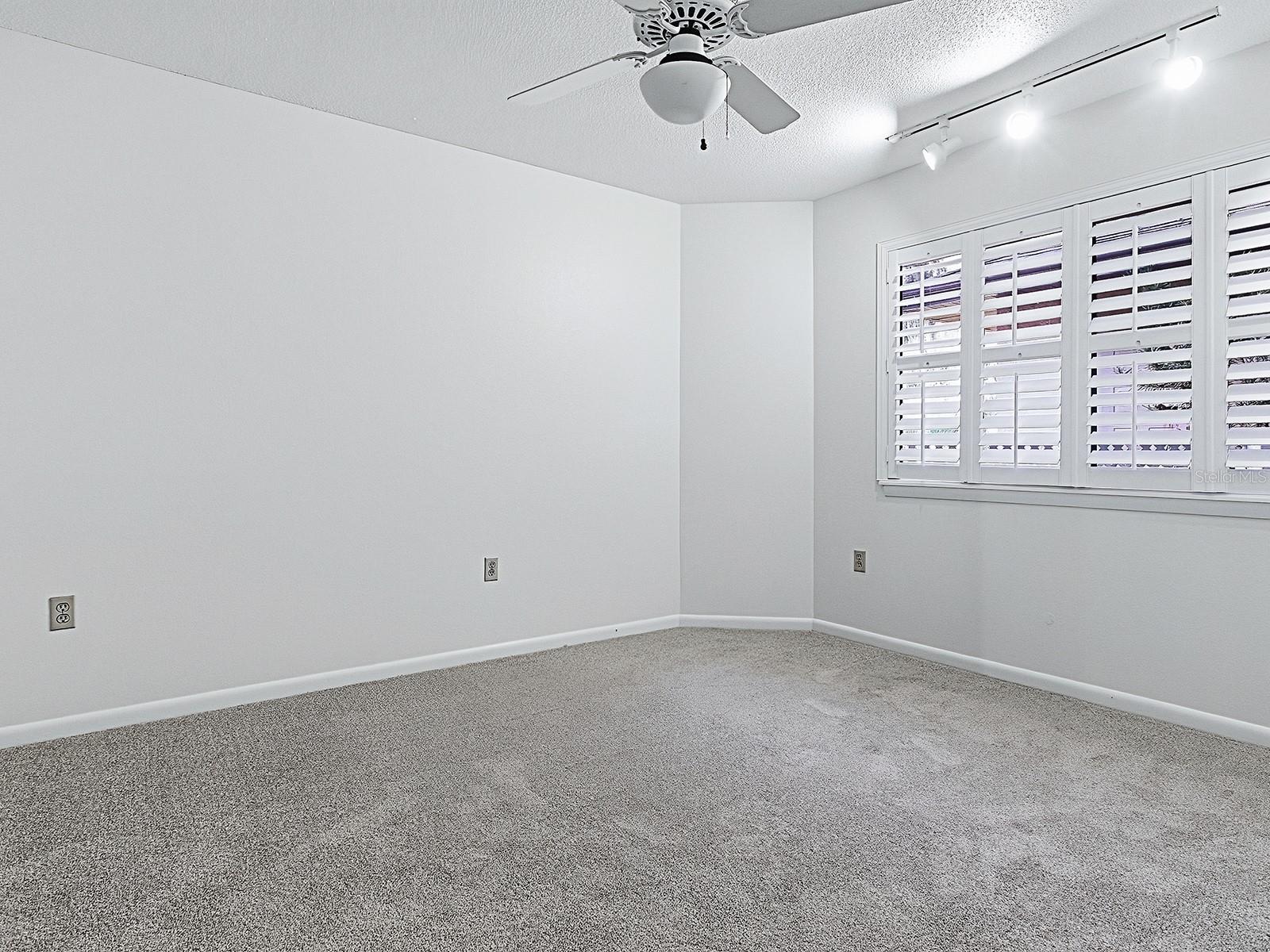 Image 15 of 40 For 104 Waterwood Drive