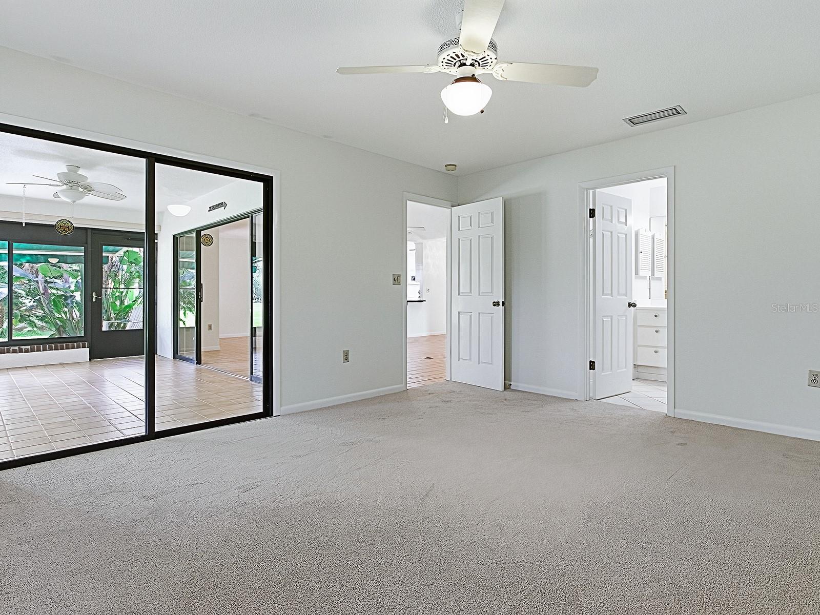 Image 23 of 40 For 104 Waterwood Drive