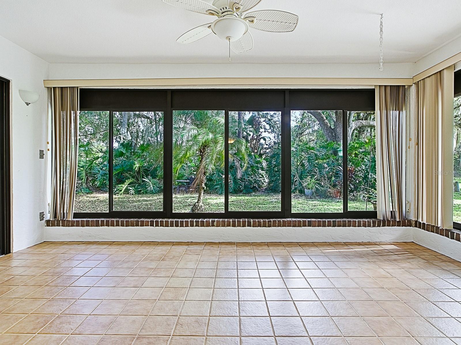 Image 26 of 40 For 104 Waterwood Drive