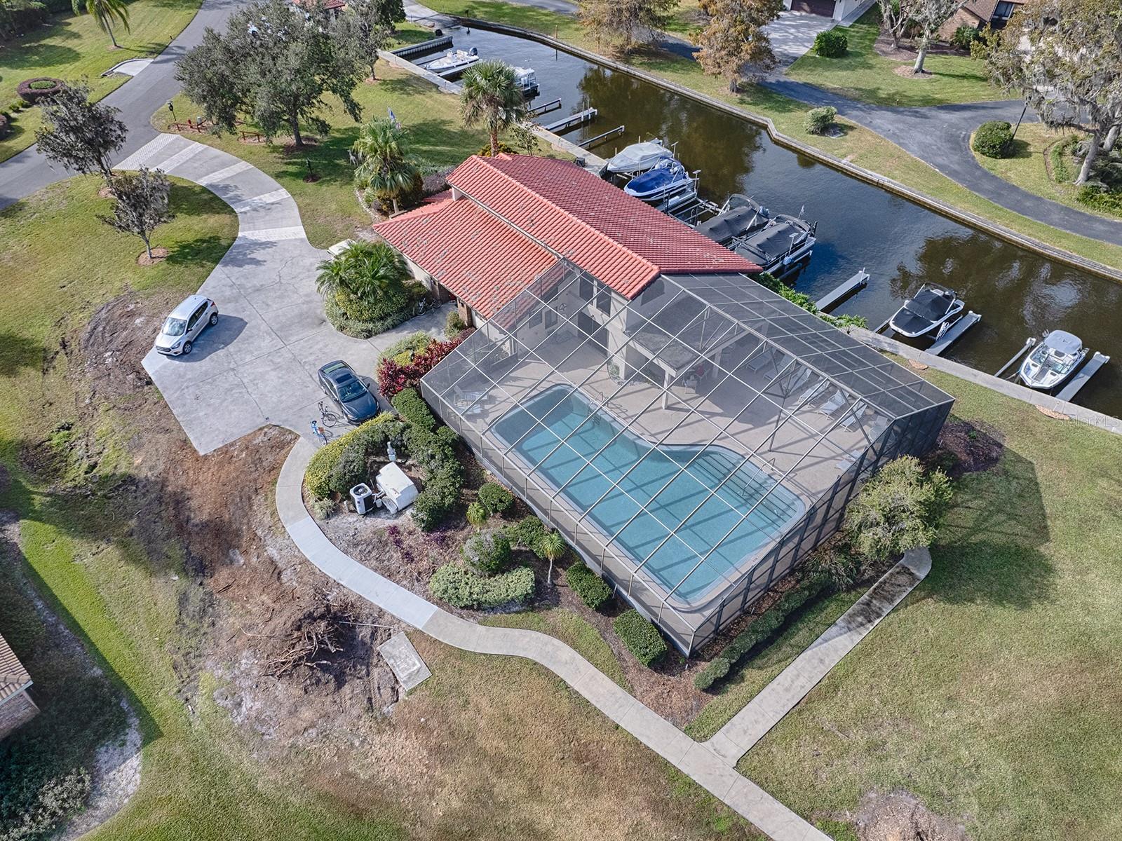 Image 37 of 40 For 104 Waterwood Drive