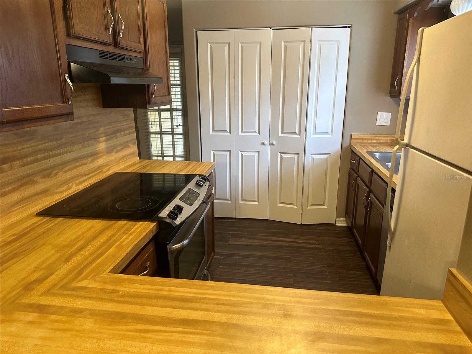 Image 5 of 25 For 643 Oak Terrace Drive B1,b2,b3,b