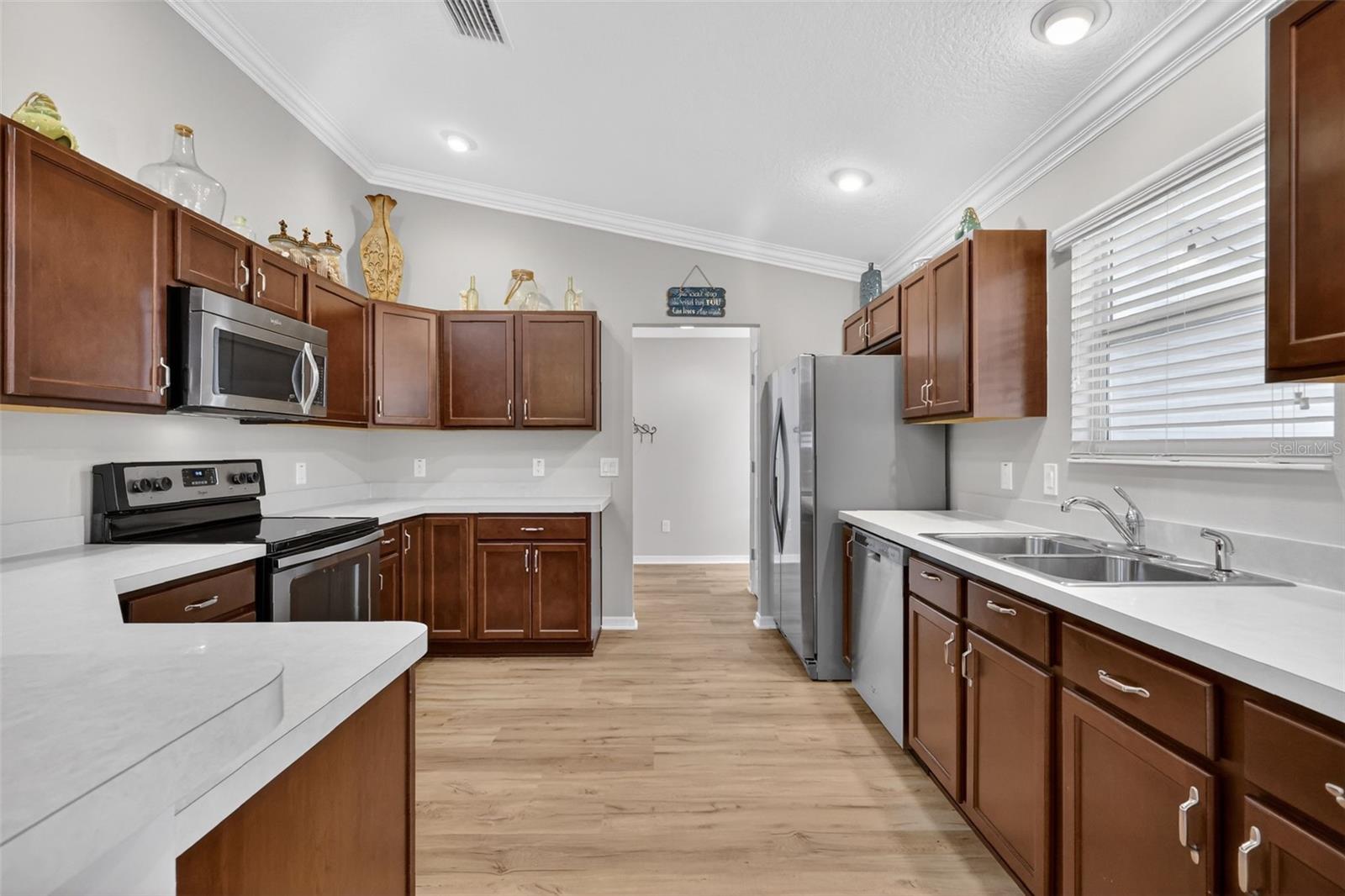 Image 4 of 32 For 3500 Countryside Path