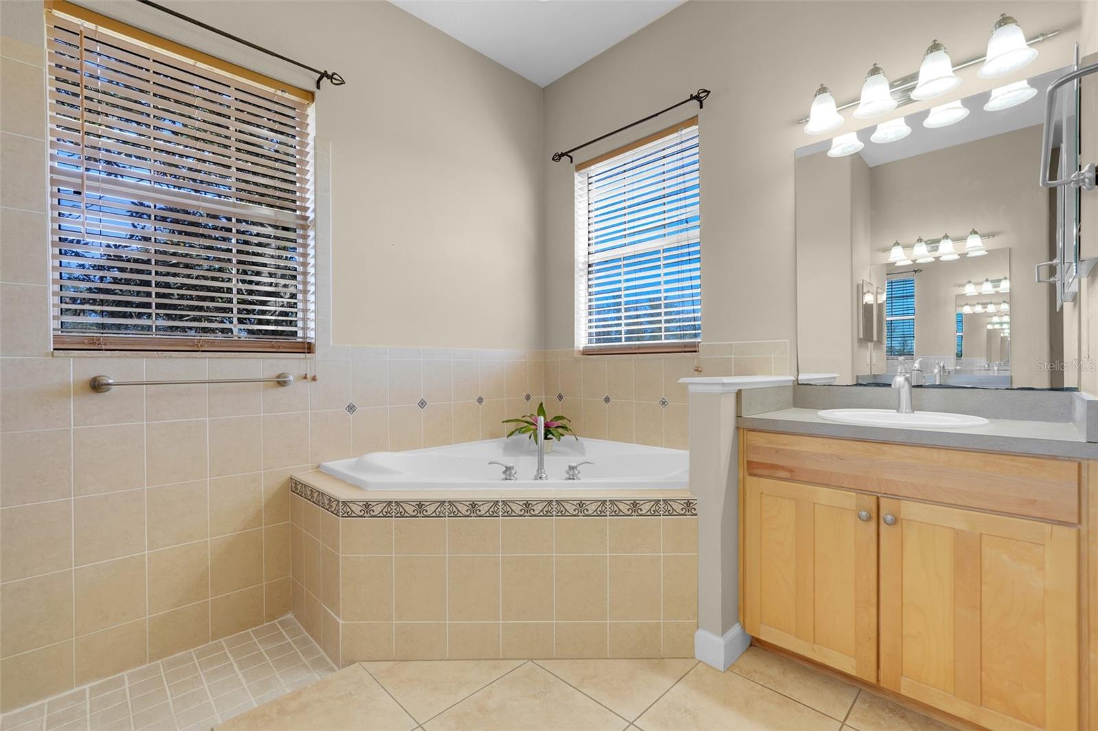 Image 25 of 64 For 14100 Hunters Trace Lane