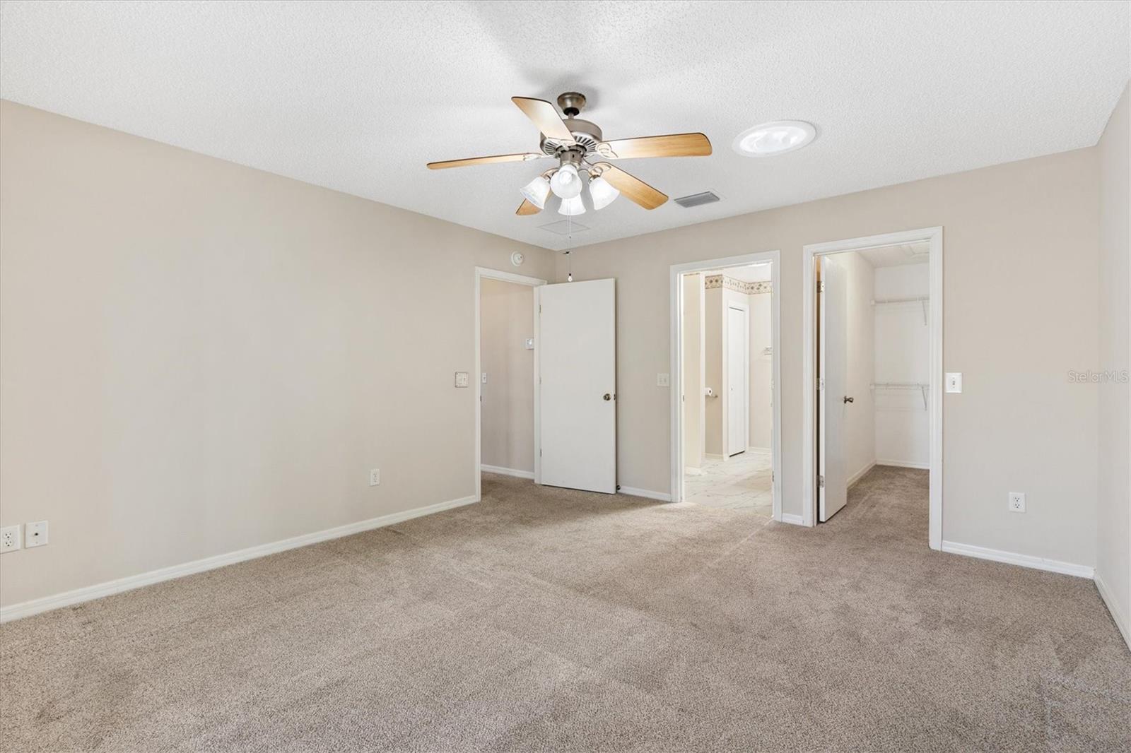 Image 15 of 39 For 9711 171st Argyll Street