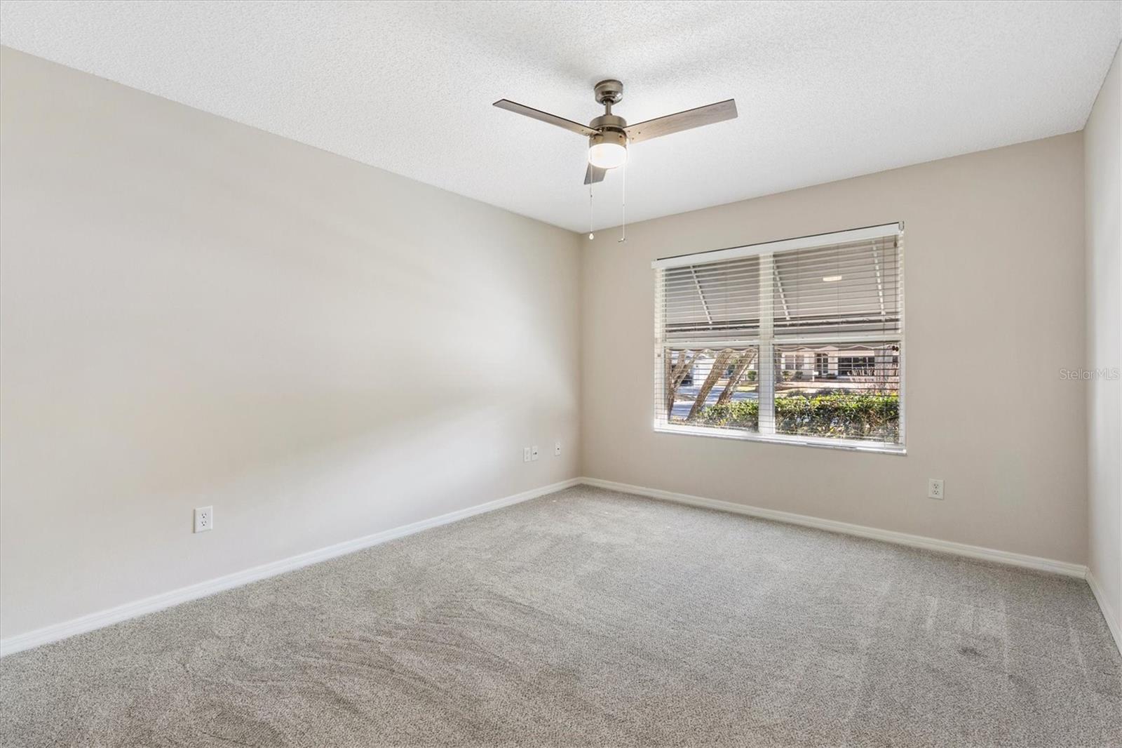 Image 19 of 39 For 9711 171st Argyll Street