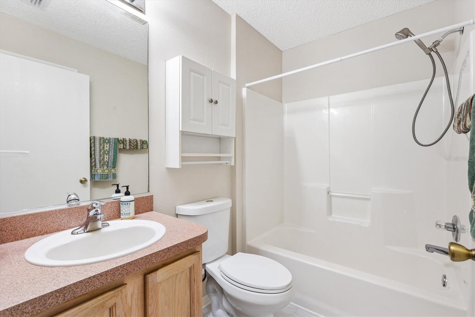 Image 21 of 39 For 9711 171st Argyll Street