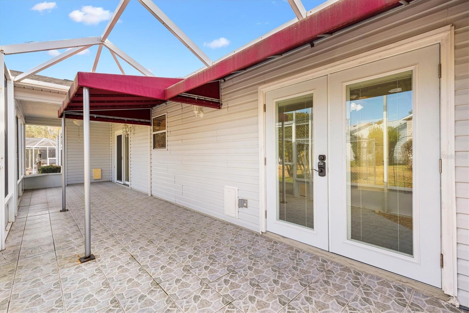 Image 29 of 39 For 9711 171st Argyll Street