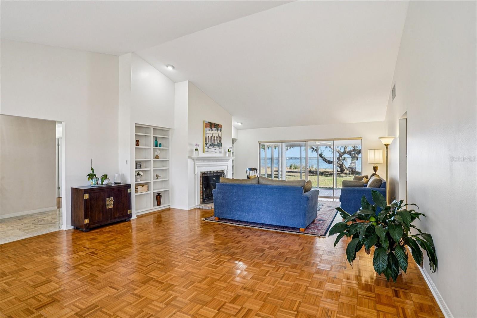 Image 11 of 78 For 37048 County Road 452