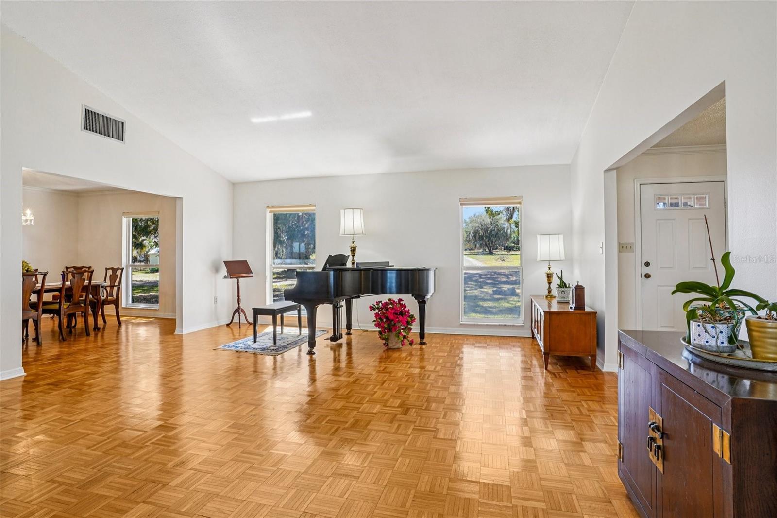 Image 14 of 78 For 37048 County Road 452