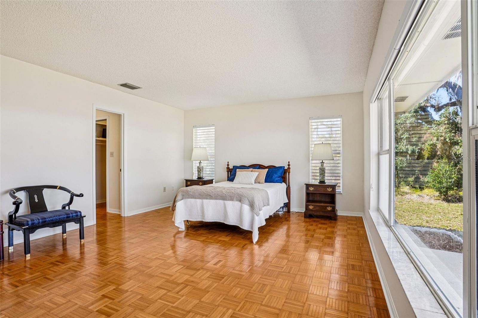 Image 27 of 78 For 37048 County Road 452