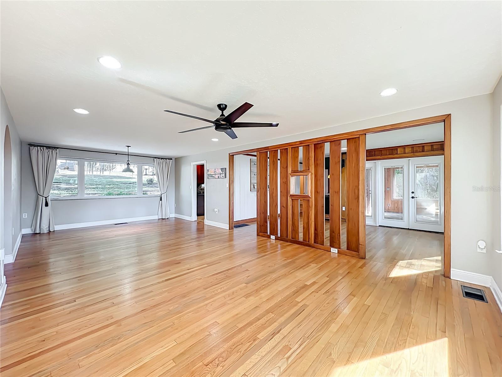 Image 15 of 70 For 2400 Topping Place