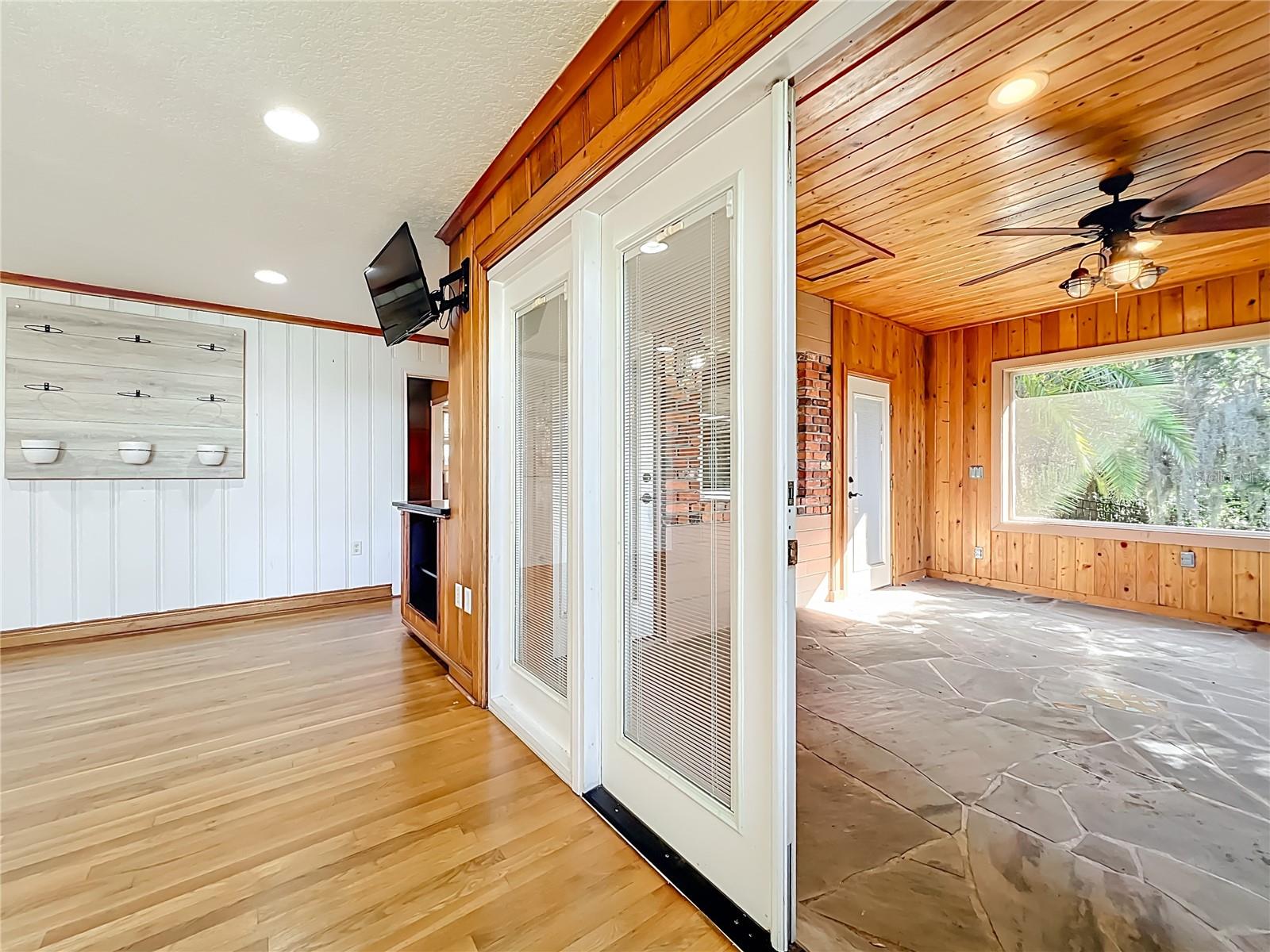 Image 20 of 70 For 2400 Topping Place