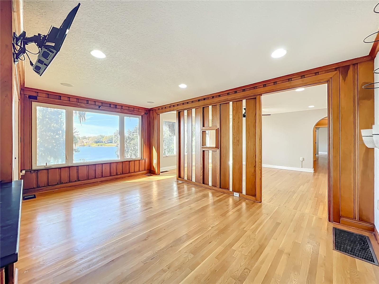 Image 23 of 70 For 2400 Topping Place