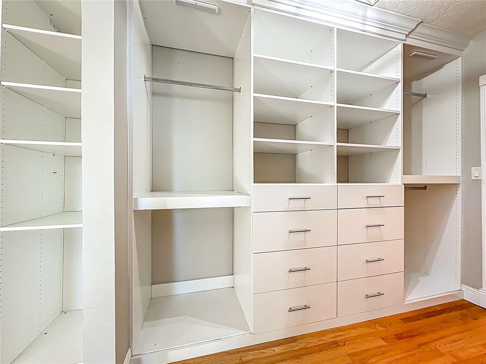 Image 39 of 70 For 2400 Topping Place