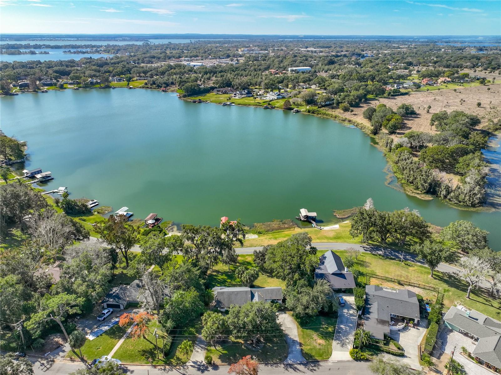 Image 63 of 70 For 2400 Topping Place