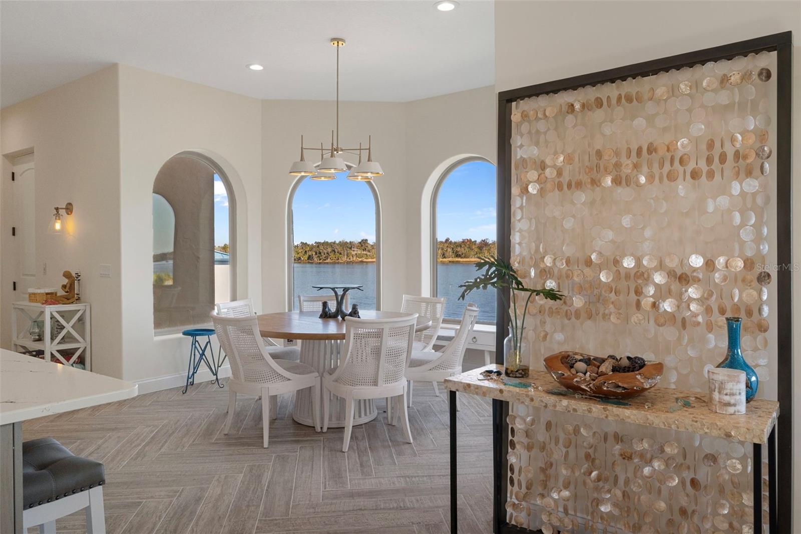 Image 14 of 67 For 2235 Kings Cove Point