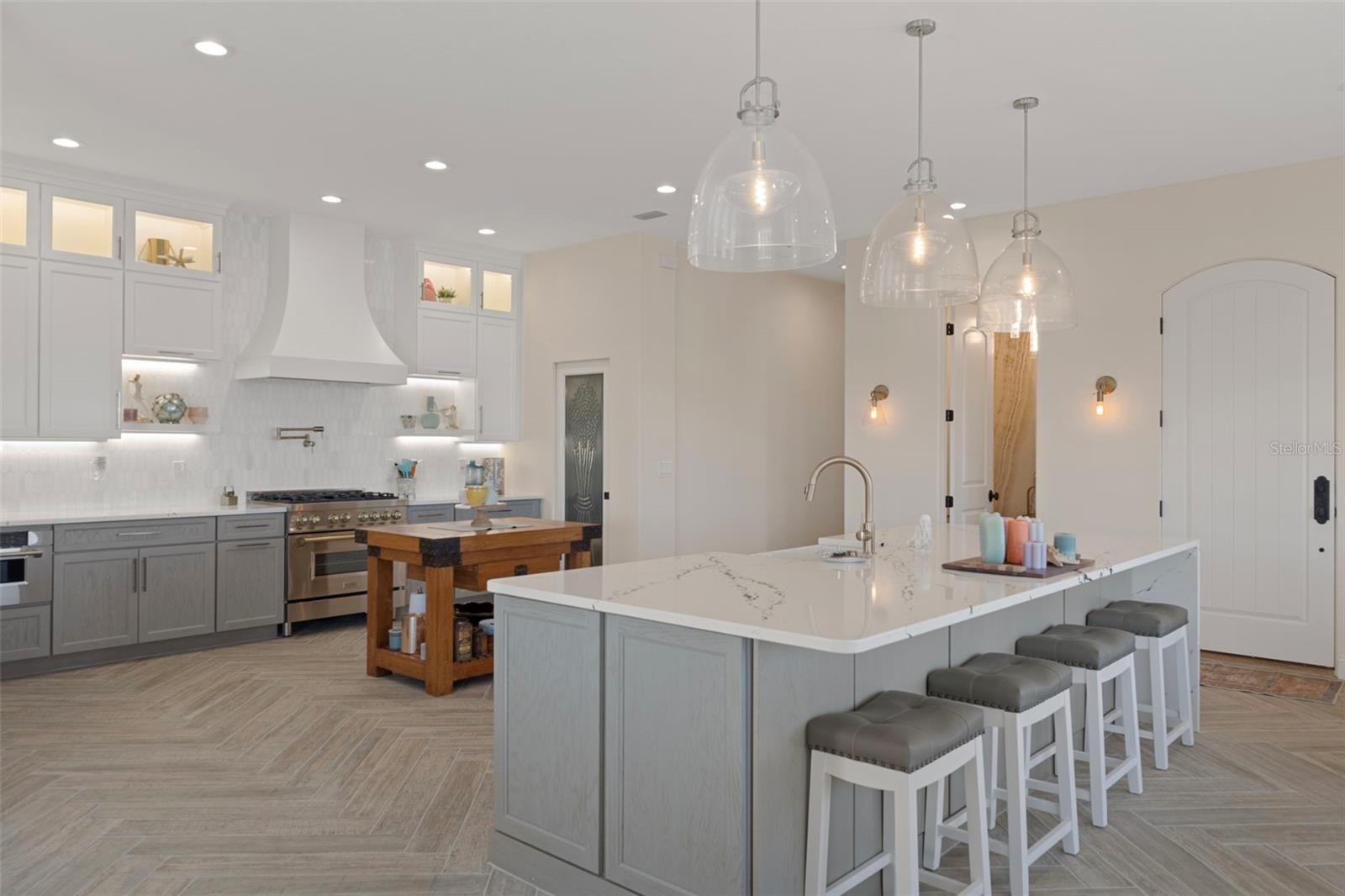 Image 8 of 67 For 2235 Kings Cove Point